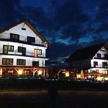 Pensiunea Alpina Casi&Spa Păltiniş Esterno foto