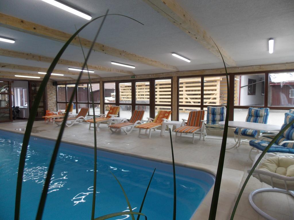 Pensiunea Alpina Casi&Spa Păltiniş Esterno foto