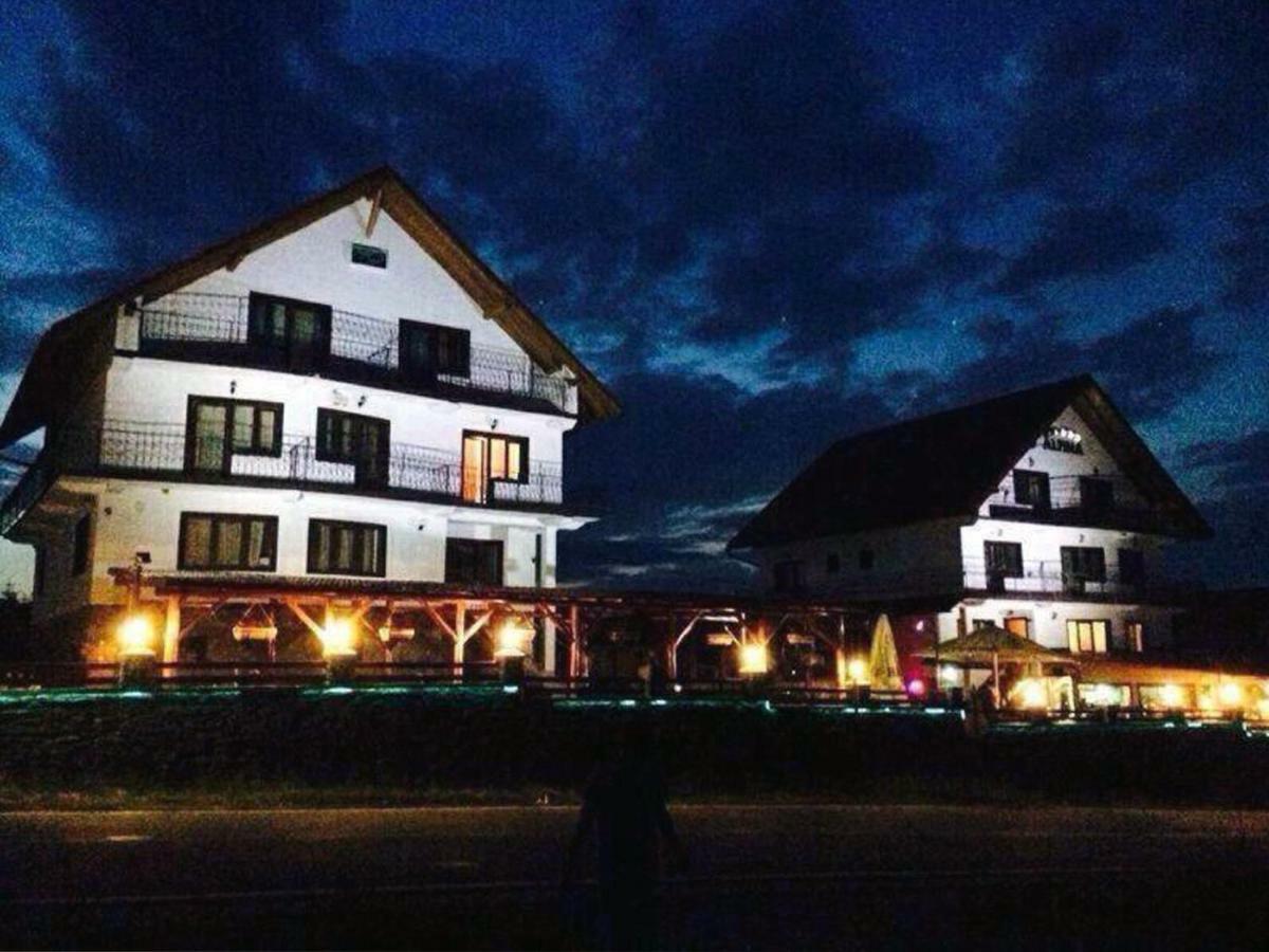 Pensiunea Alpina Casi&Spa Păltiniş Esterno foto